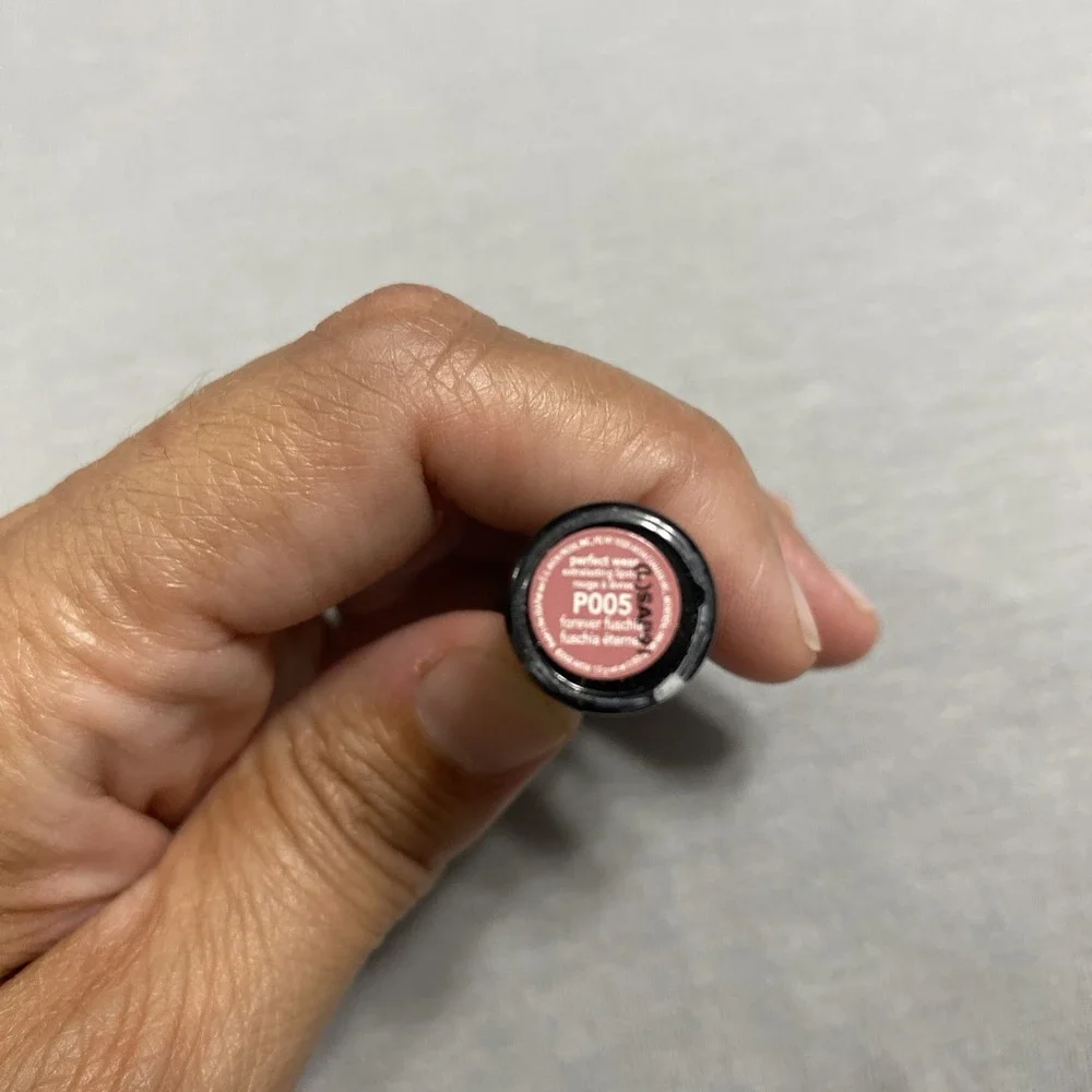 New AVON‎ Perfect Wear EXTRALASTING Lipstick P005 FOREVER FUSCHIA Discontinued